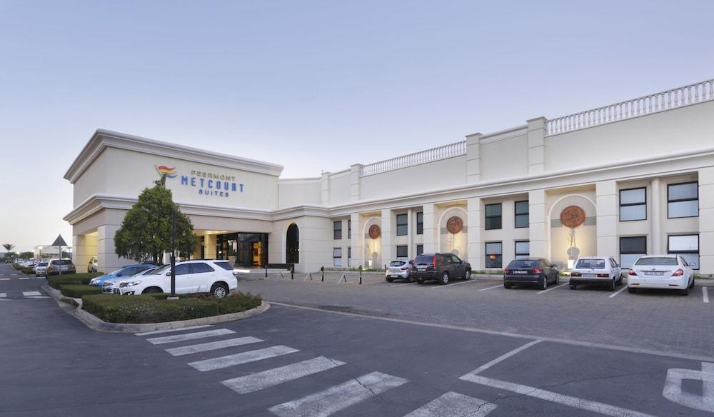 Peermont Metcourt Suites At Emperors Palace Kempton Park Exterior photo