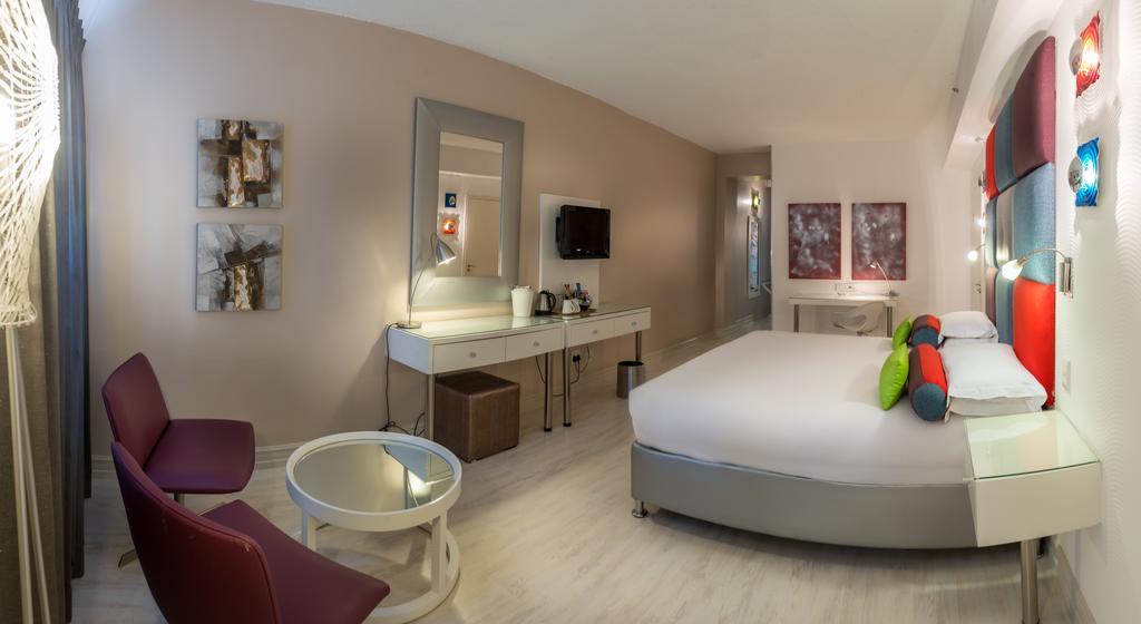 Peermont Metcourt Suites At Emperors Palace Kempton Park Exterior photo