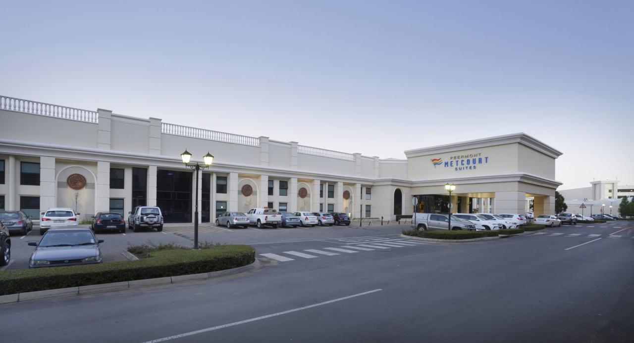 Peermont Metcourt Suites At Emperors Palace Kempton Park Exterior photo