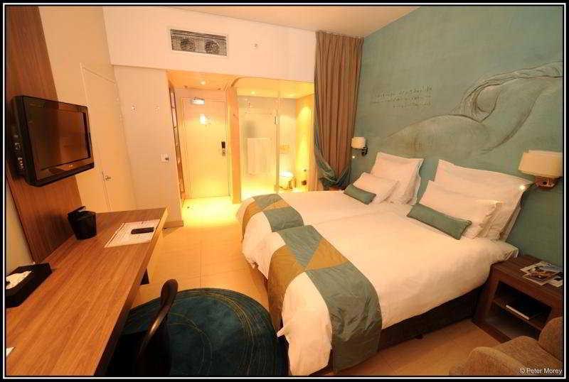 Peermont Metcourt Suites At Emperors Palace Kempton Park Exterior photo